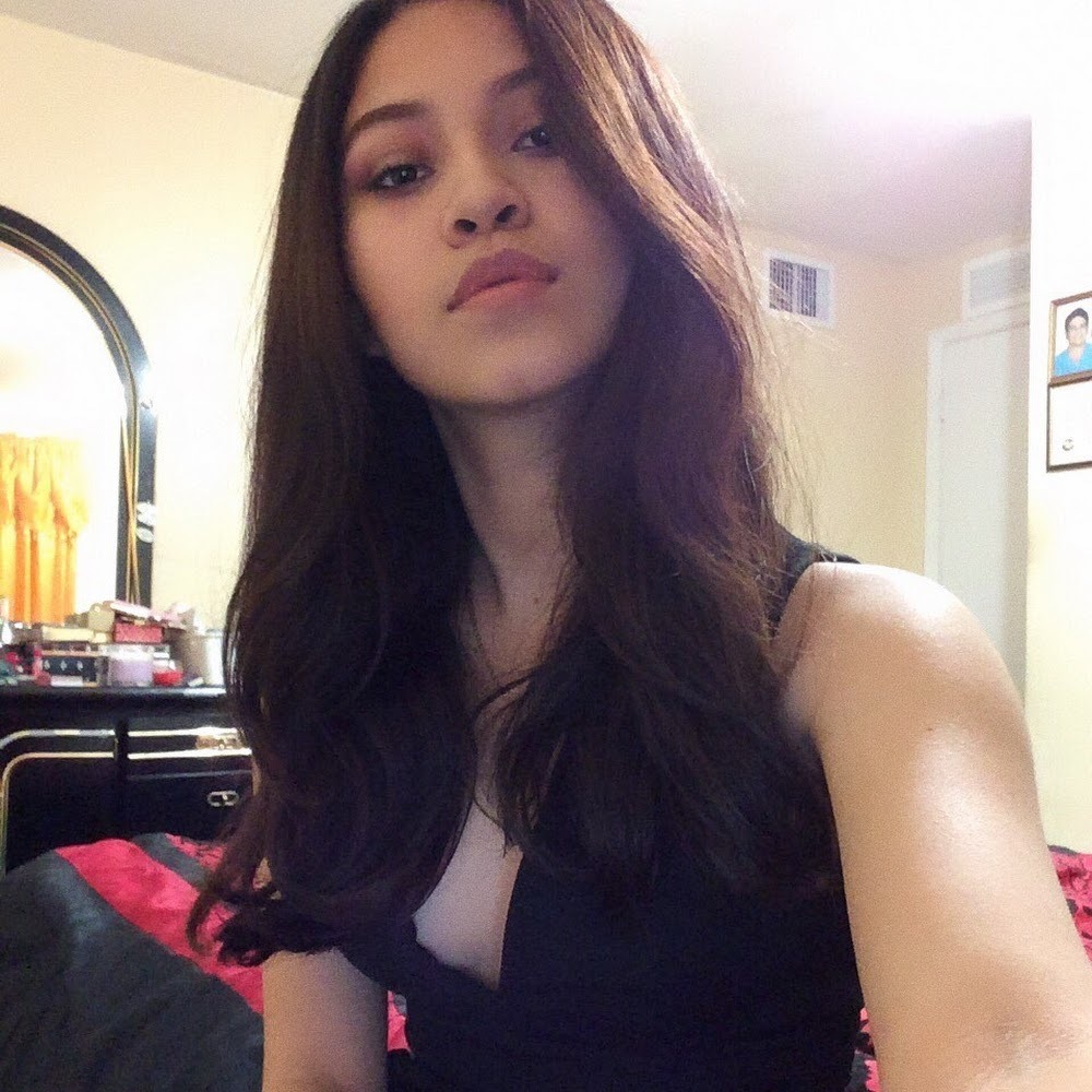 Meet your Posher, Lola